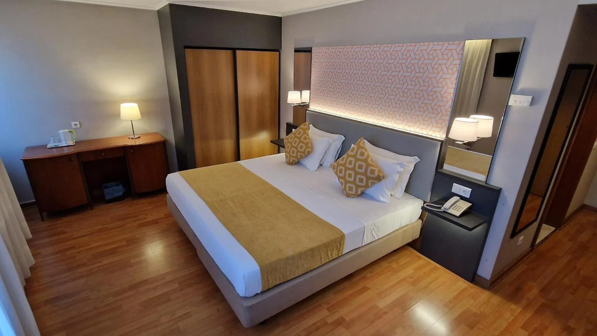 Hotel 3K Madrid Lissabon 4*,